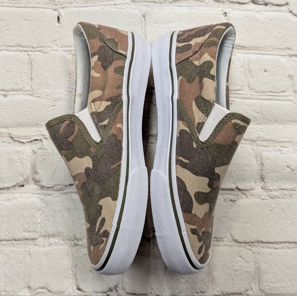 Y2K army camo canvas sneakers (Size 7) - Picture 4 of 6